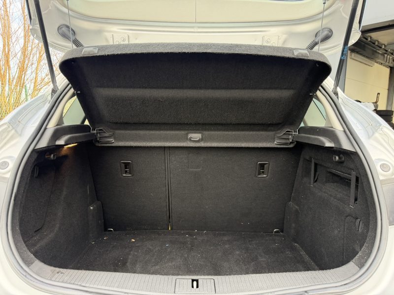 Opel Astra 1.4 benzine slechts 49.000km
