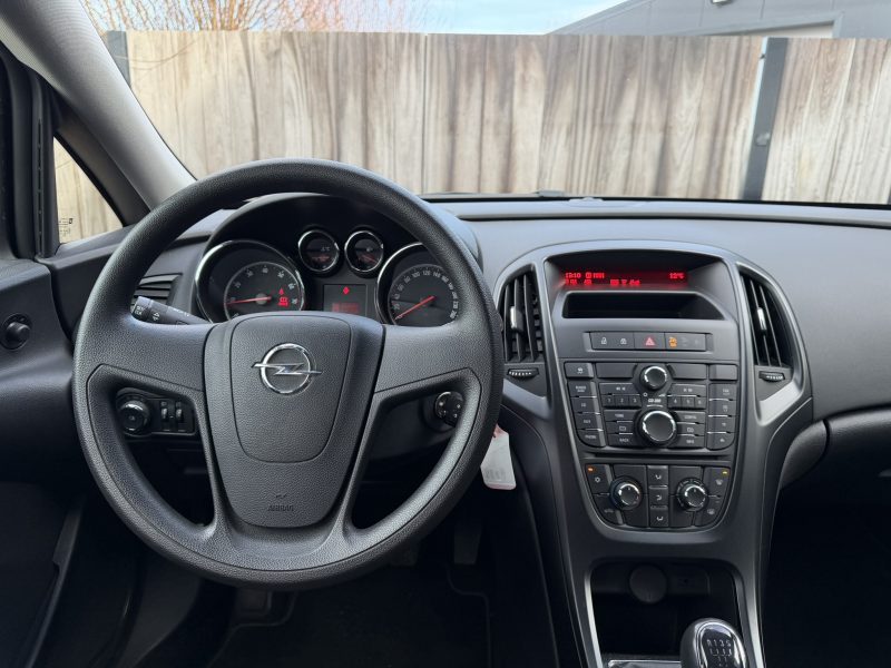 Opel Astra 1.4 benzine slechts 49.000km