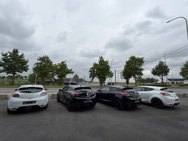 nog 2 stuks op stock van de Renault Megane 3 RS