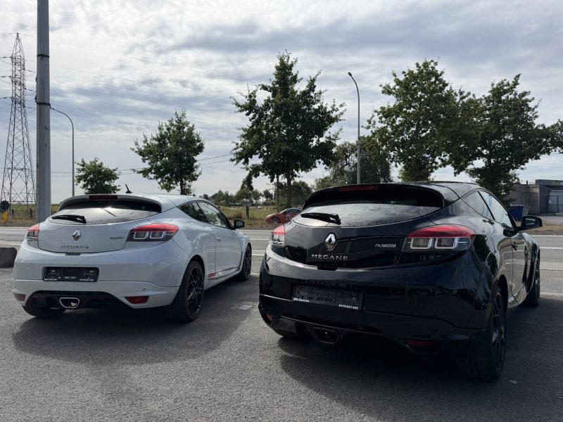 2 stuks op stock van de prachtige Renault Sport Megane RS