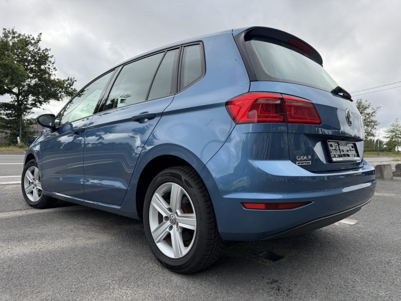 VW Golf 7 Sportvan 1.2TFSI benzine slechts 76.000km veel opties aanwezig