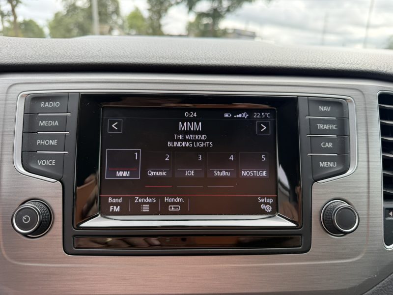 VW Golf 7 Sportvan 1.2TFSI benzine slechts 76.000km veel opties aanwezig