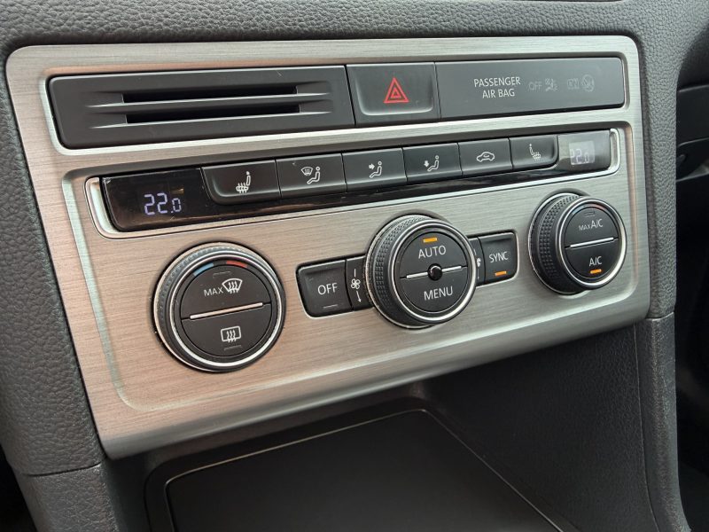 VW Golf 7 Sportvan 1.2TFSI benzine slechts 76.000km veel opties aanwezig