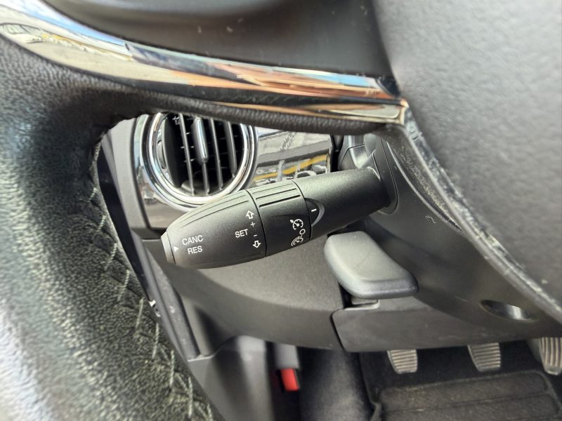 2 stuks van de Fiat 500 face2 nieuw model in benzine